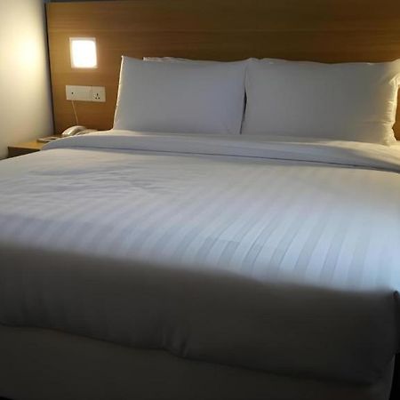 Hotel Seri Perkasa Кота-Кинабалу Экстерьер фото