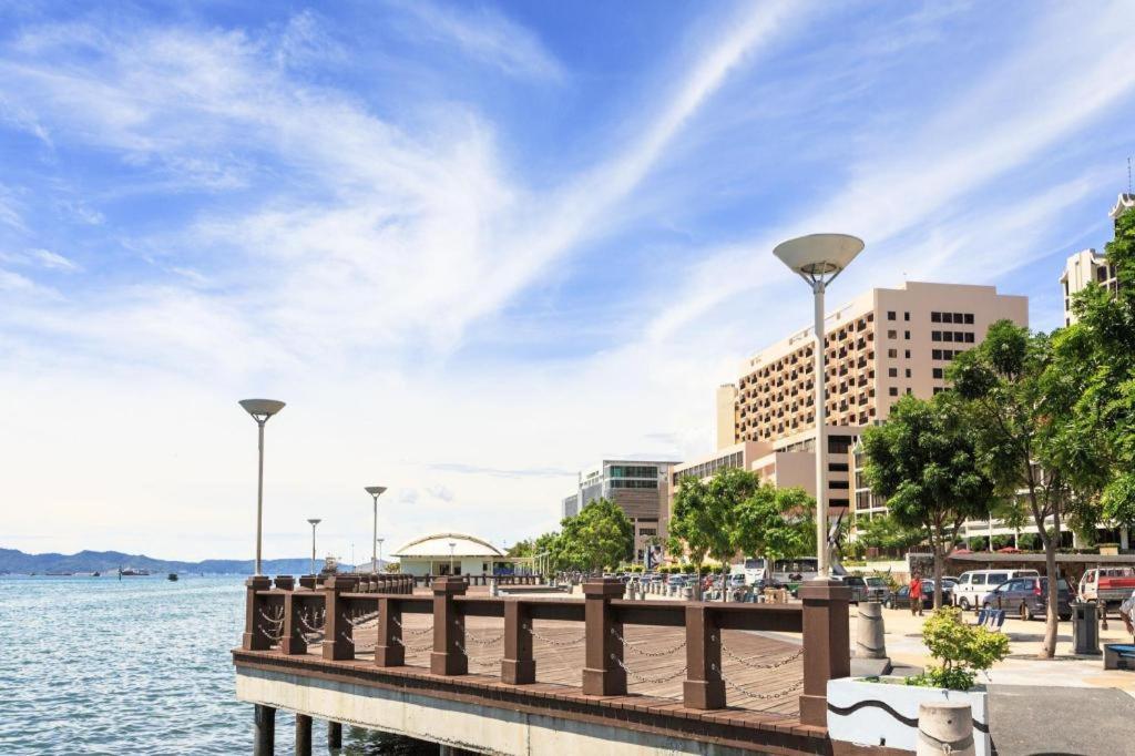 Hotel Seri Perkasa Кота-Кинабалу Экстерьер фото
