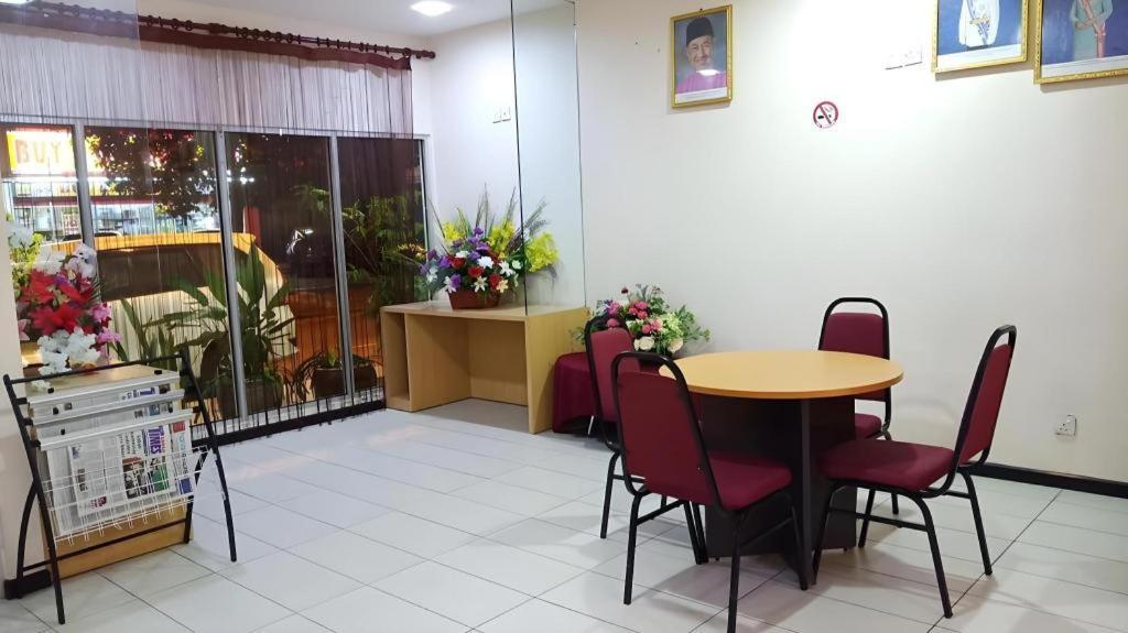 Hotel Seri Perkasa Кота-Кинабалу Экстерьер фото